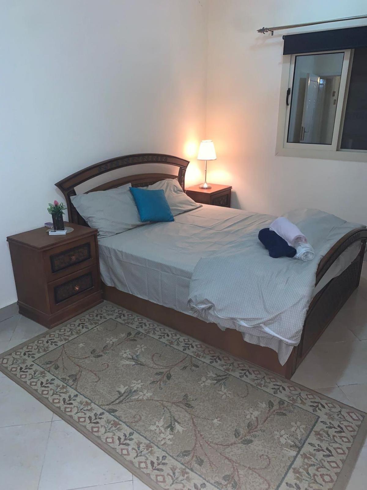 شقة سكنية ذات طابع عائلى متميز بها كافة الامكانيات من فلتر ماء وواى فاى Hurghada Esterno foto