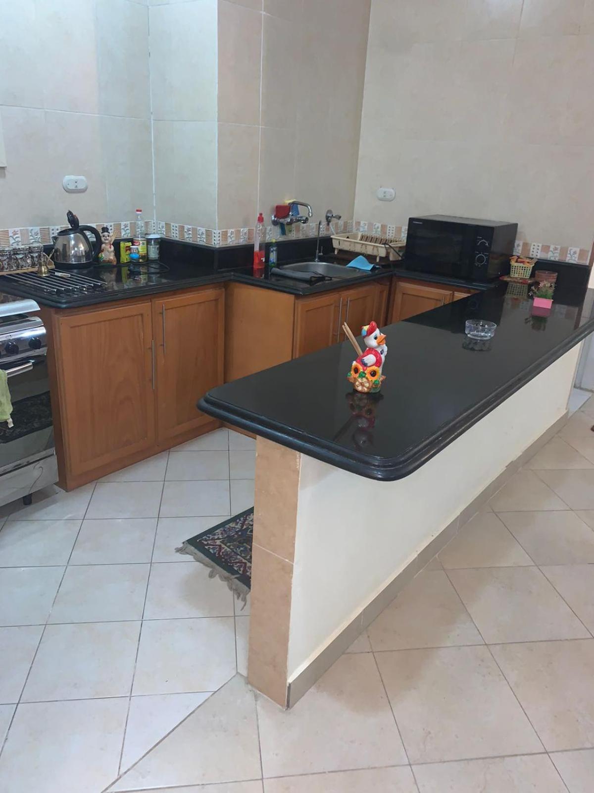شقة سكنية ذات طابع عائلى متميز بها كافة الامكانيات من فلتر ماء وواى فاى Hurghada Esterno foto